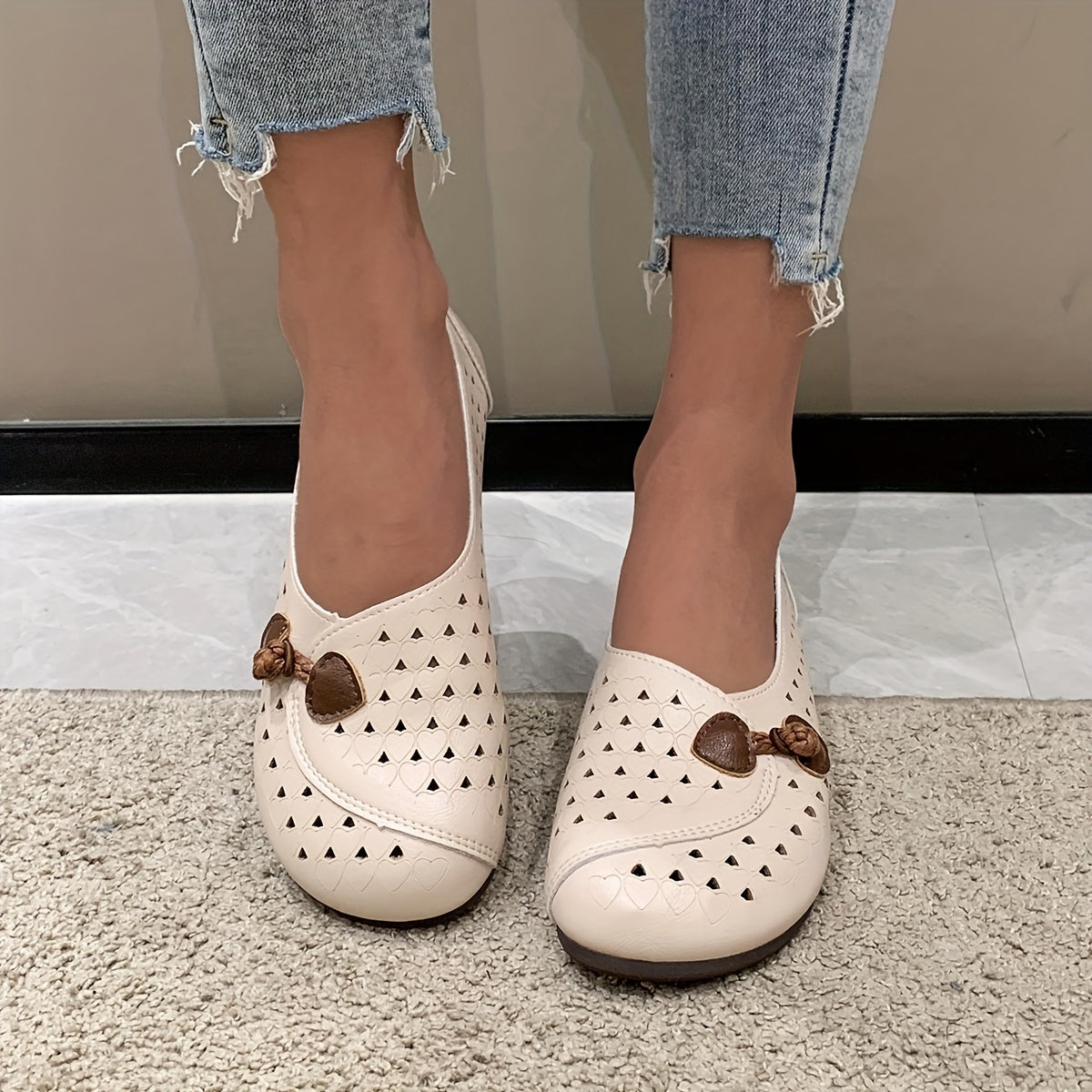 Women's Hollow Out Flat Slip-On Soft Sole Shoes