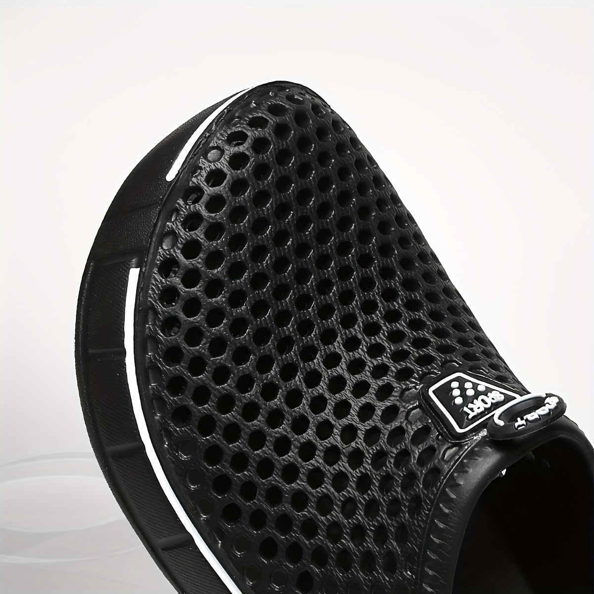 Men's Hollow Out Breathable Clogs Non Slip Outdoor Slippers