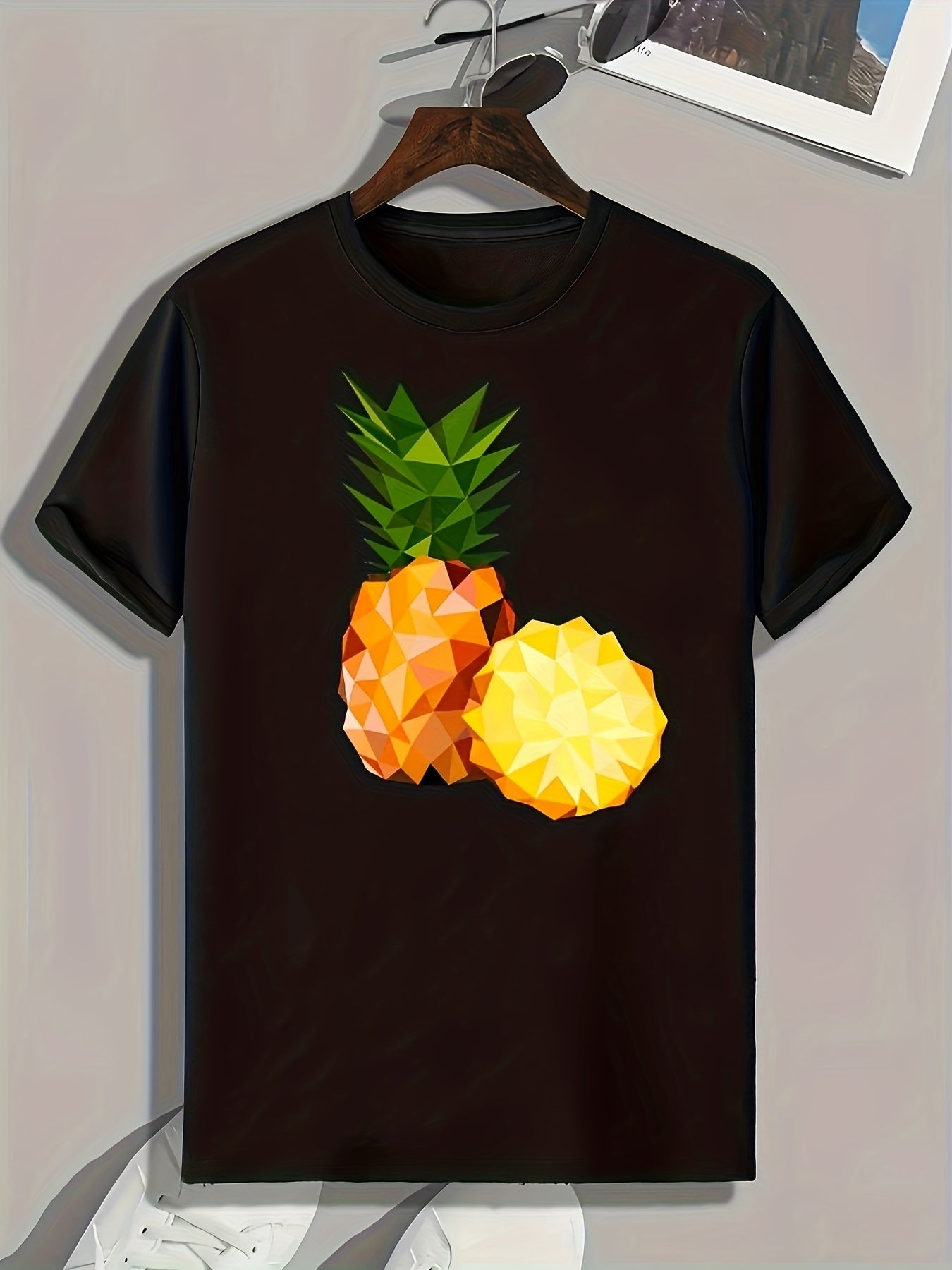 Pineapple Print Men's Tee for Summer