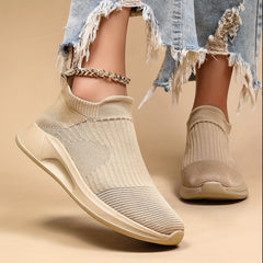 Women's Lightweight Slip-On Sneakers Breathable Low Top Shoes