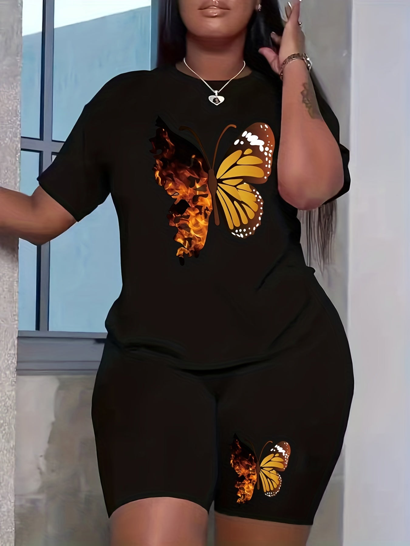 Women's Plus Butterfly Print Top & Shorts Two Piece Set