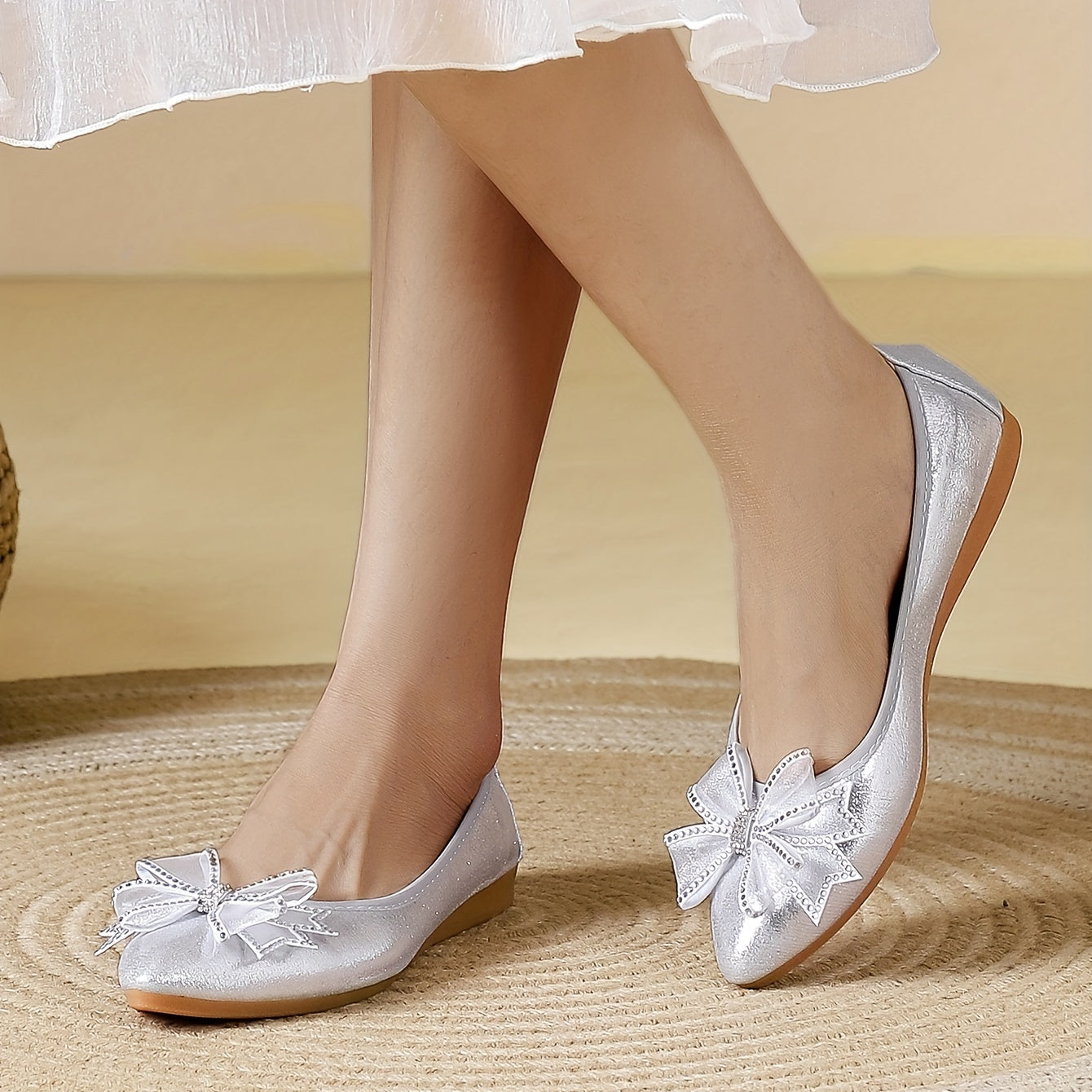 Women's Rhinestone Bowknot Slip On Point Toe Shoes