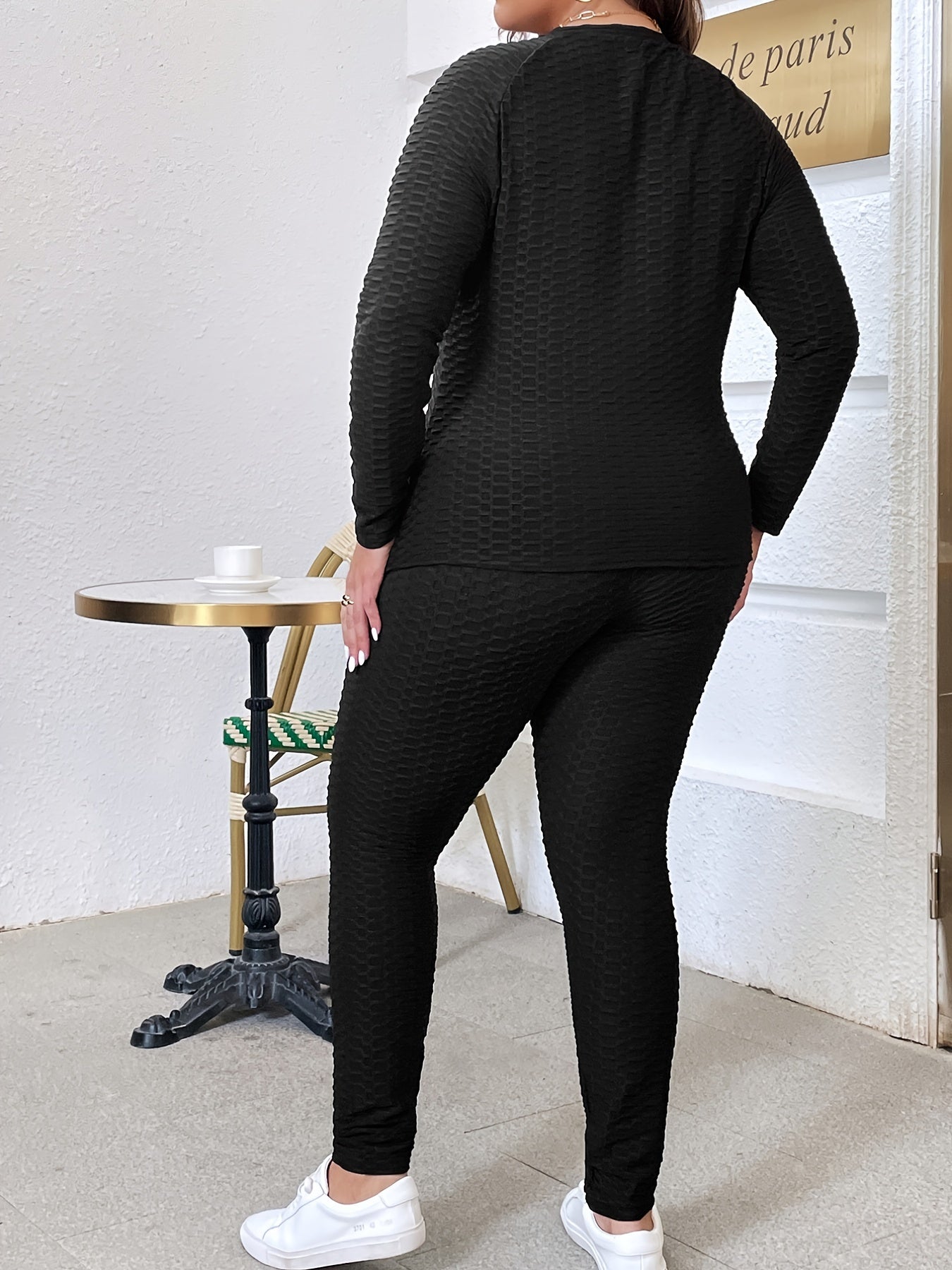 Women's Plus Solid Ribbed Long Sleeve Round Neck Top