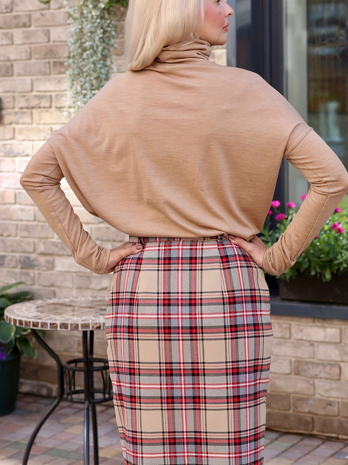 Women's Plus Plaid Print Stretch Slim Fit Midi Skirt With Belt
