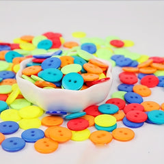 100pcs 2 Holes Round 9mm Quilted Craft Plastic Buttons Random
