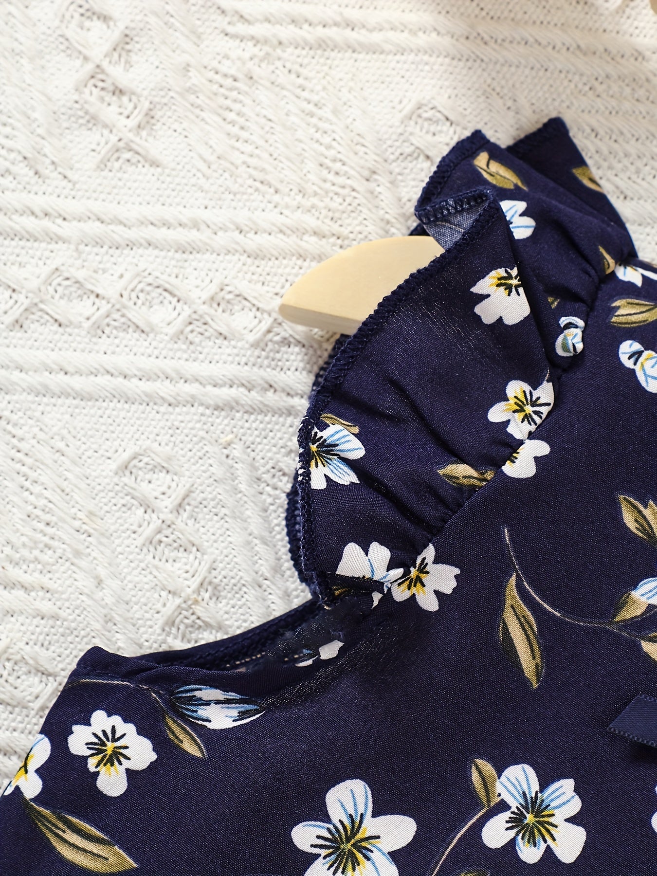 Girls Ruffle Sleeve Flowers Graphic Frill Trim Neck Bow Blouse Top
