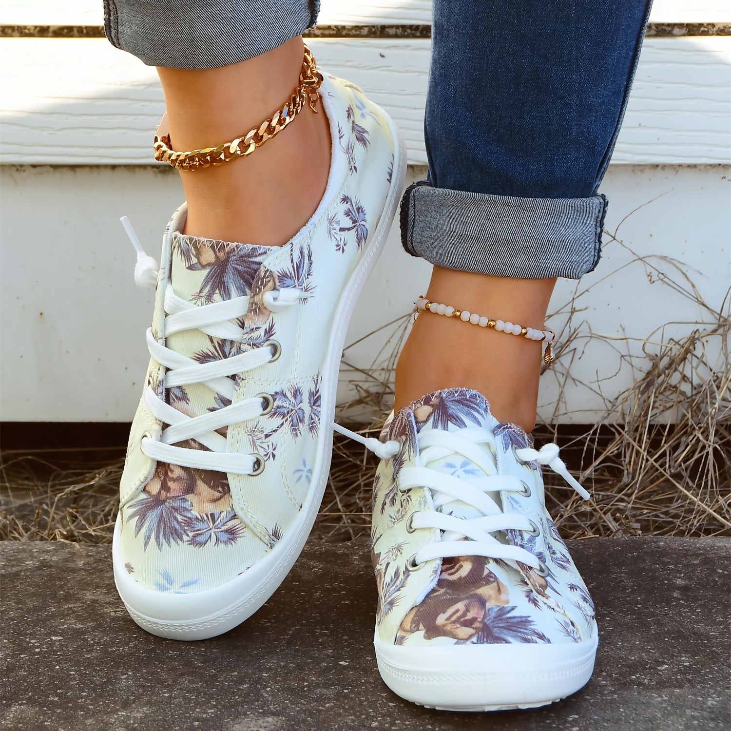 Coconut Tree Print Canvas Shoes Low Top Lace Up Round Toe Casual Shoes