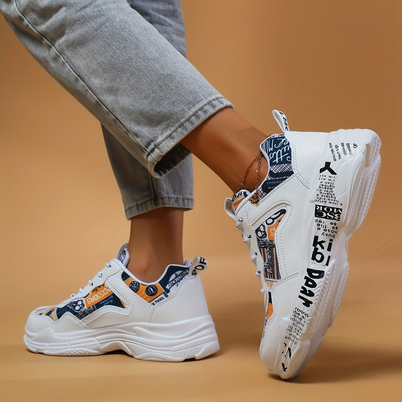 Retro Letter Print Skate Shoes Lace Up Thick Sole Casual Sneakers