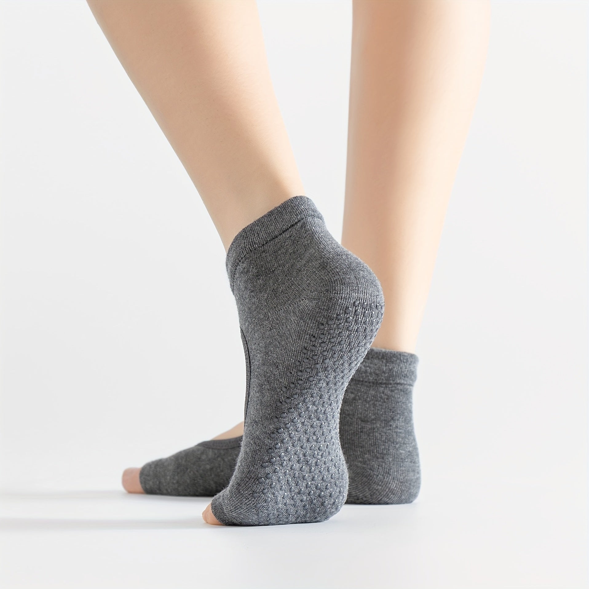 Split Toe Yoga Socks Non slip Open Toe Socks