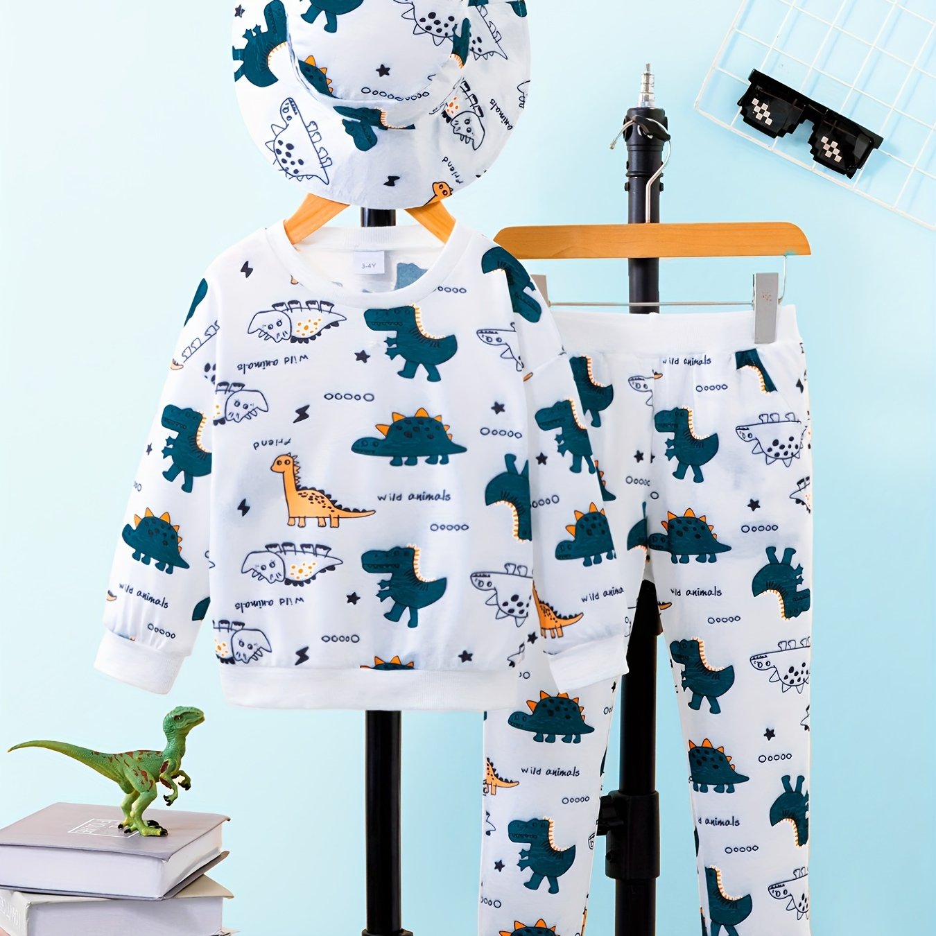 Toddler Boy's Dino Print 2pcs Sweatshirt & Hat Set