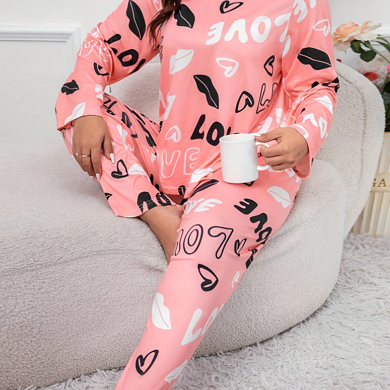 Kiss & Heart Print Tee & Pants Pajamas Lounge Set