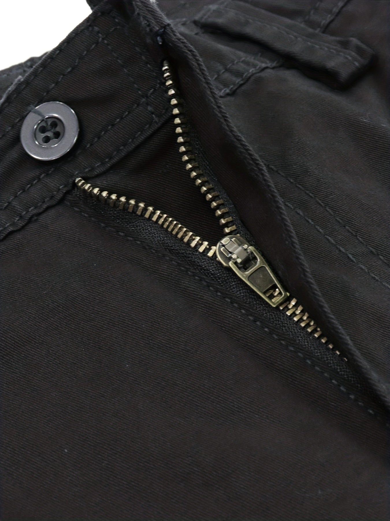 Men's Cotton Cargo Shorts with Flap Pockets