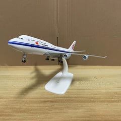 Alloy Passenger Plane Model International 747-400 with Landing Gear