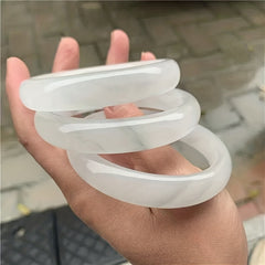 Jade Bracelet and Fashionable Jewelry Accessories for Women