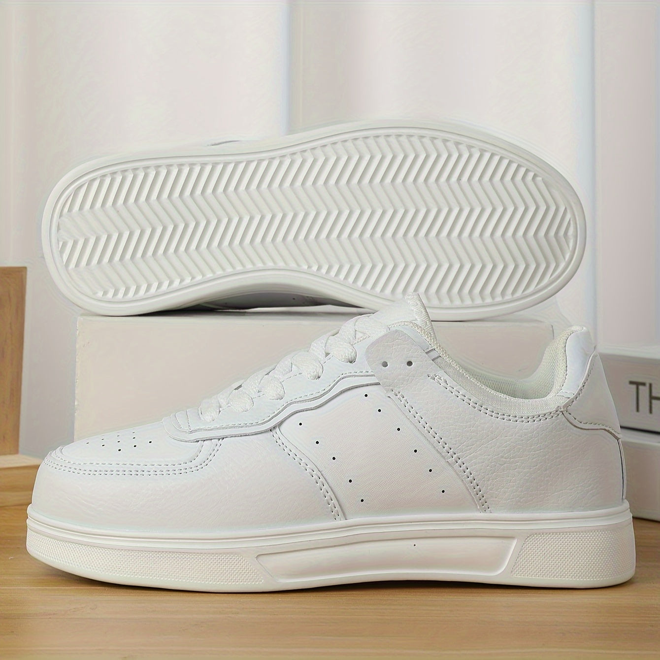 Breathable Faux Leather Flat Skate Shoes