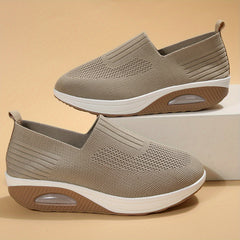 Women's Breathable Slip On Platform Shoes Air Cushion Walking Shoes