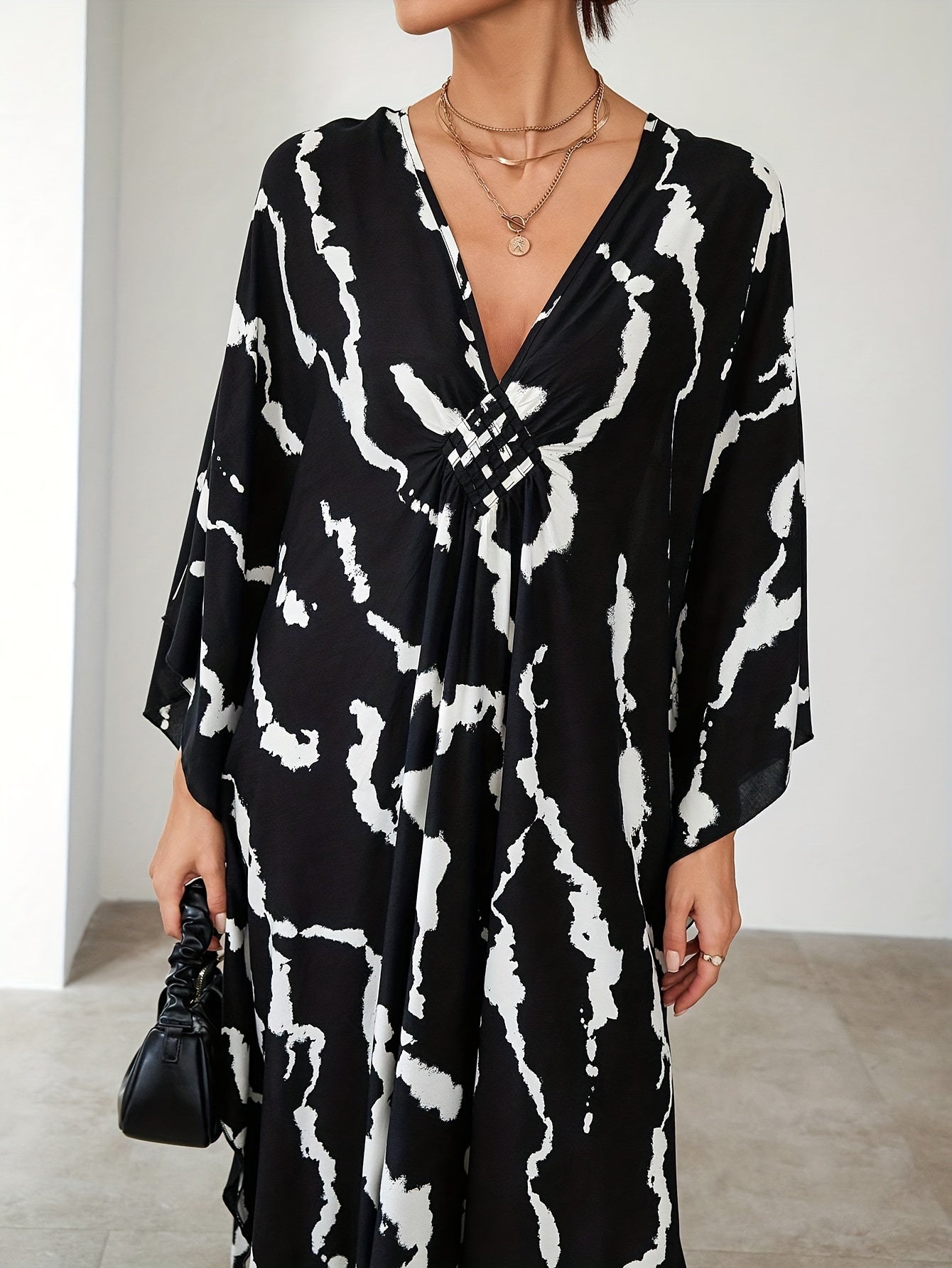 Plus Size Boho Cover Up Women's Plus Graffiti Print Loose Fit Beach Cover Up