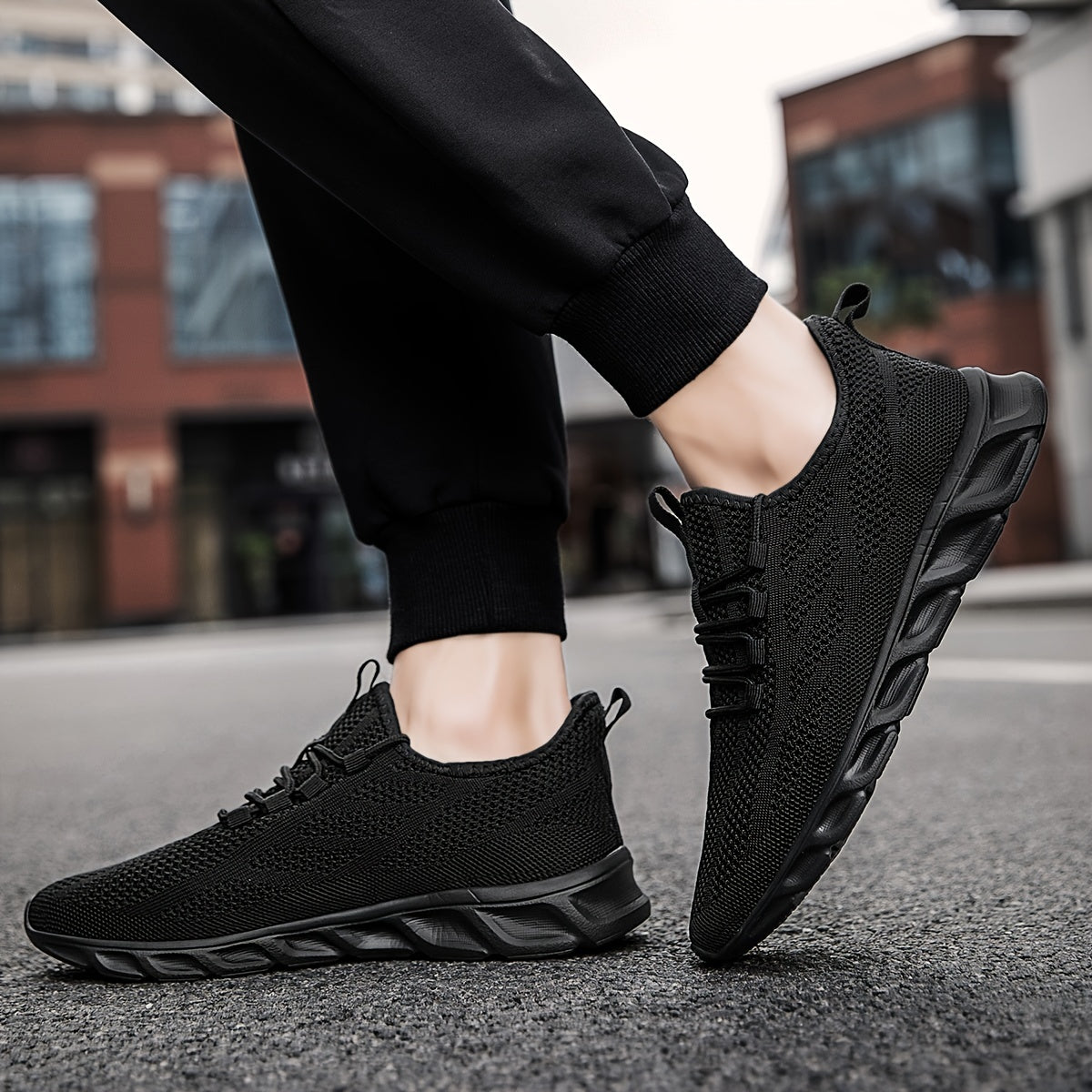 Men's Breathable Blade Running Shoes Lightweight Gym Sneakers