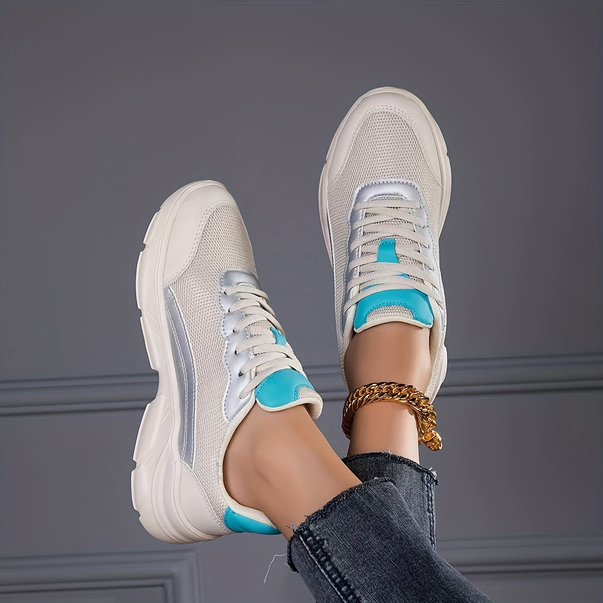 Women's Lightweight Mesh Running Shoes Low Top Sneakers