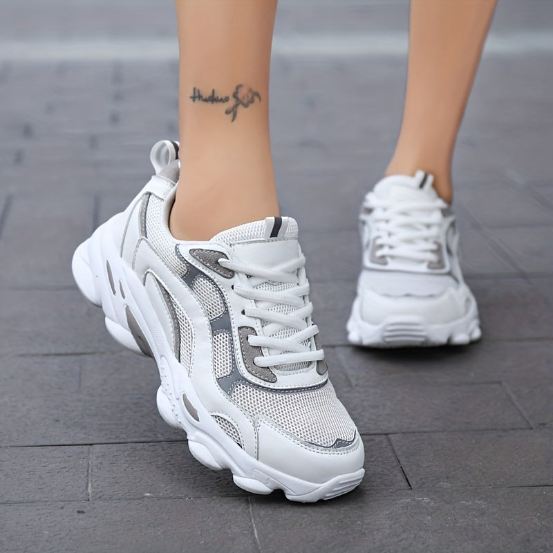 Women's Mesh Platform Sneakers Lace Up Outdoor Shoes Lightweight Walking Shoes