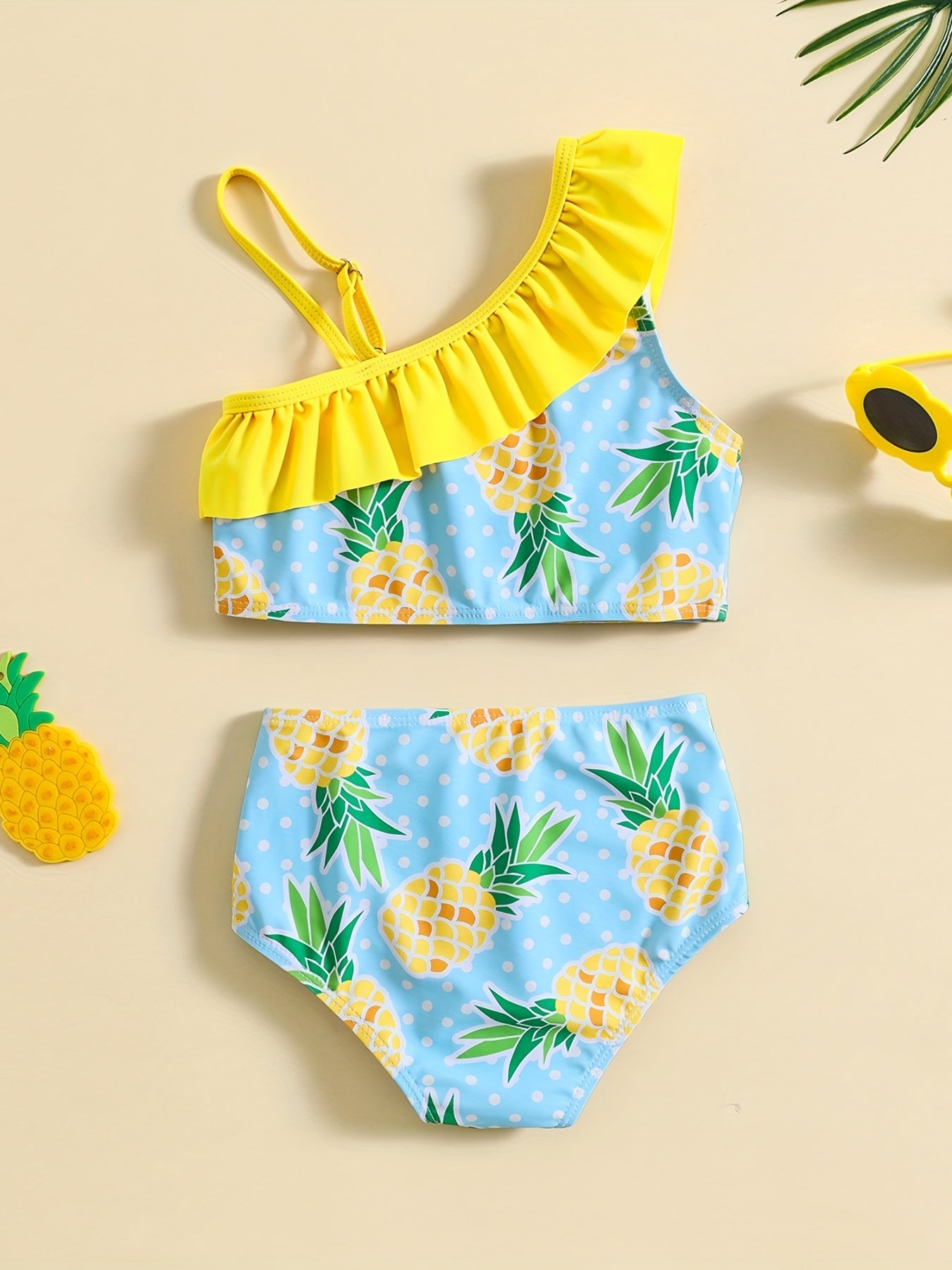 2pcs Girls Ruffled Trim Cami Top & Pineapple Shorts Bikini Set