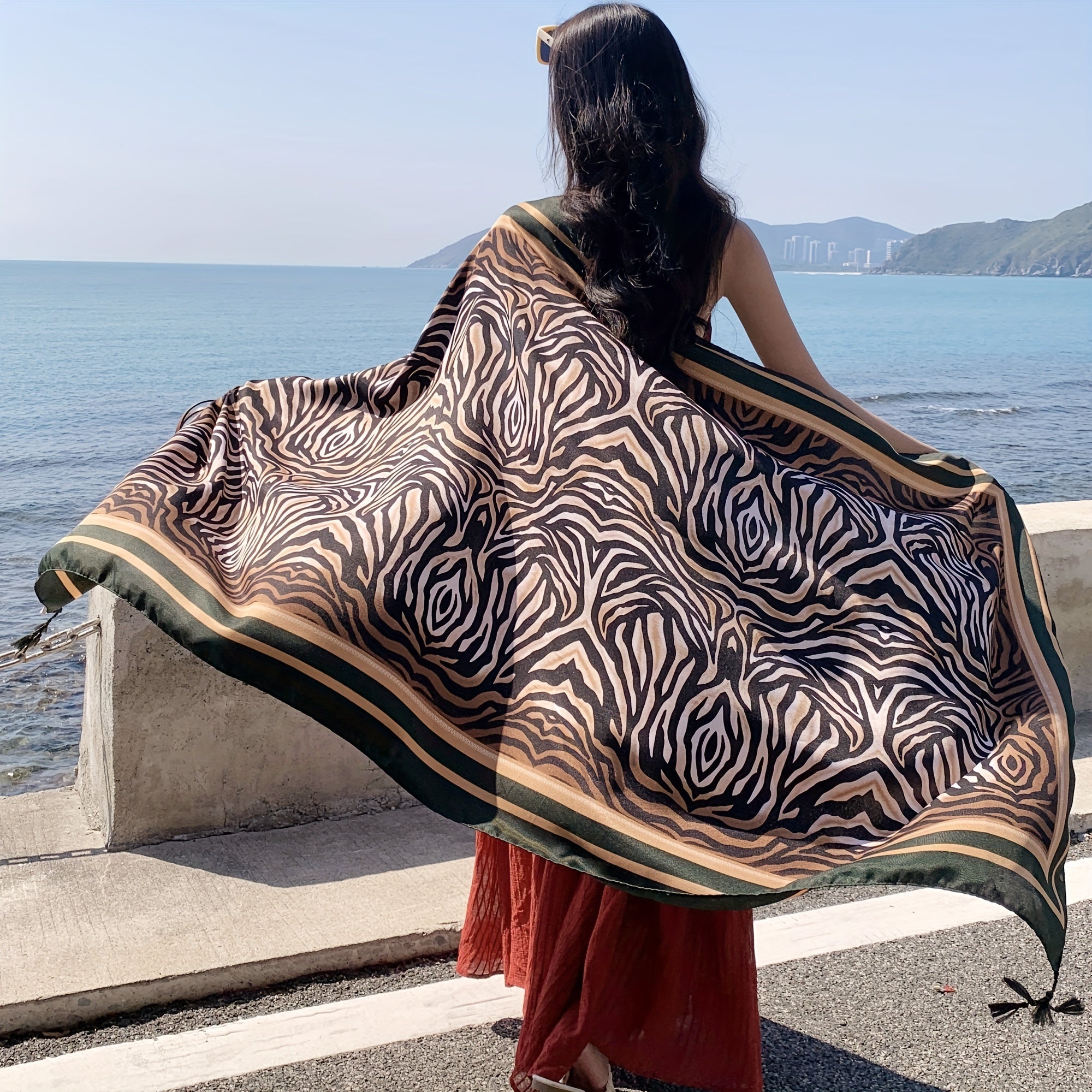 Vintage Stripe Pattern Print Scarf Breathable Sunscreen Tassel Square Shawl