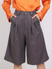 Ruched Knee Length Suit Shorts Wide Leg Pleat Front Tailored Shorts