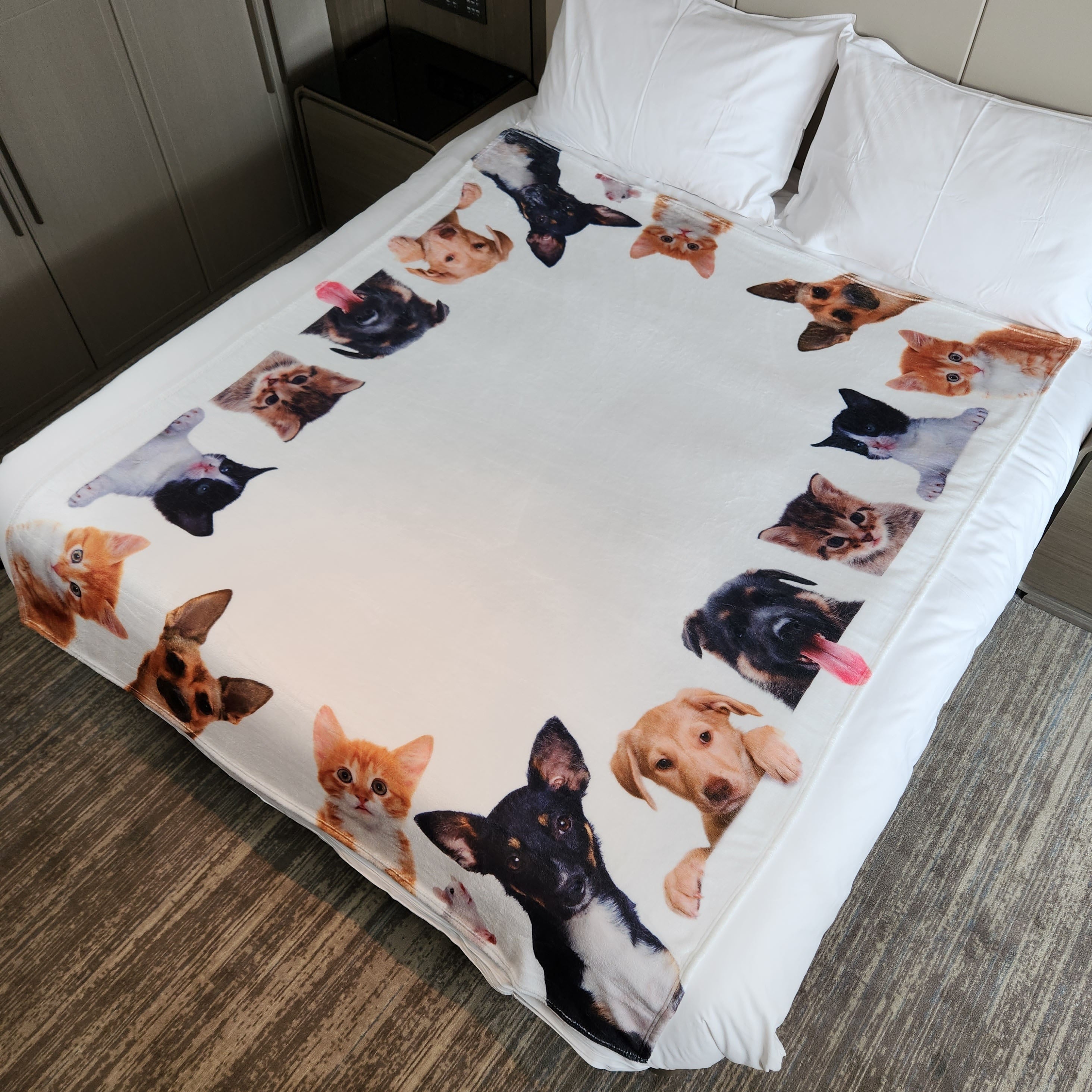 Funny Pet Cat Dog Simulation Print Blanket Warm Flannel for Camping Travel