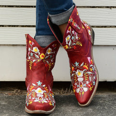 Retro Floral Embroidered Western Boots Pointed Toe Slip On Cowgirl Short Boots