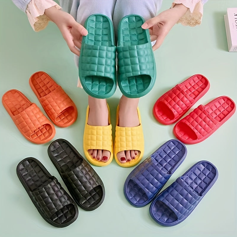 Women's Plaid Pattern Slides Soft Sole Quilted Lightweight Bath Shoes