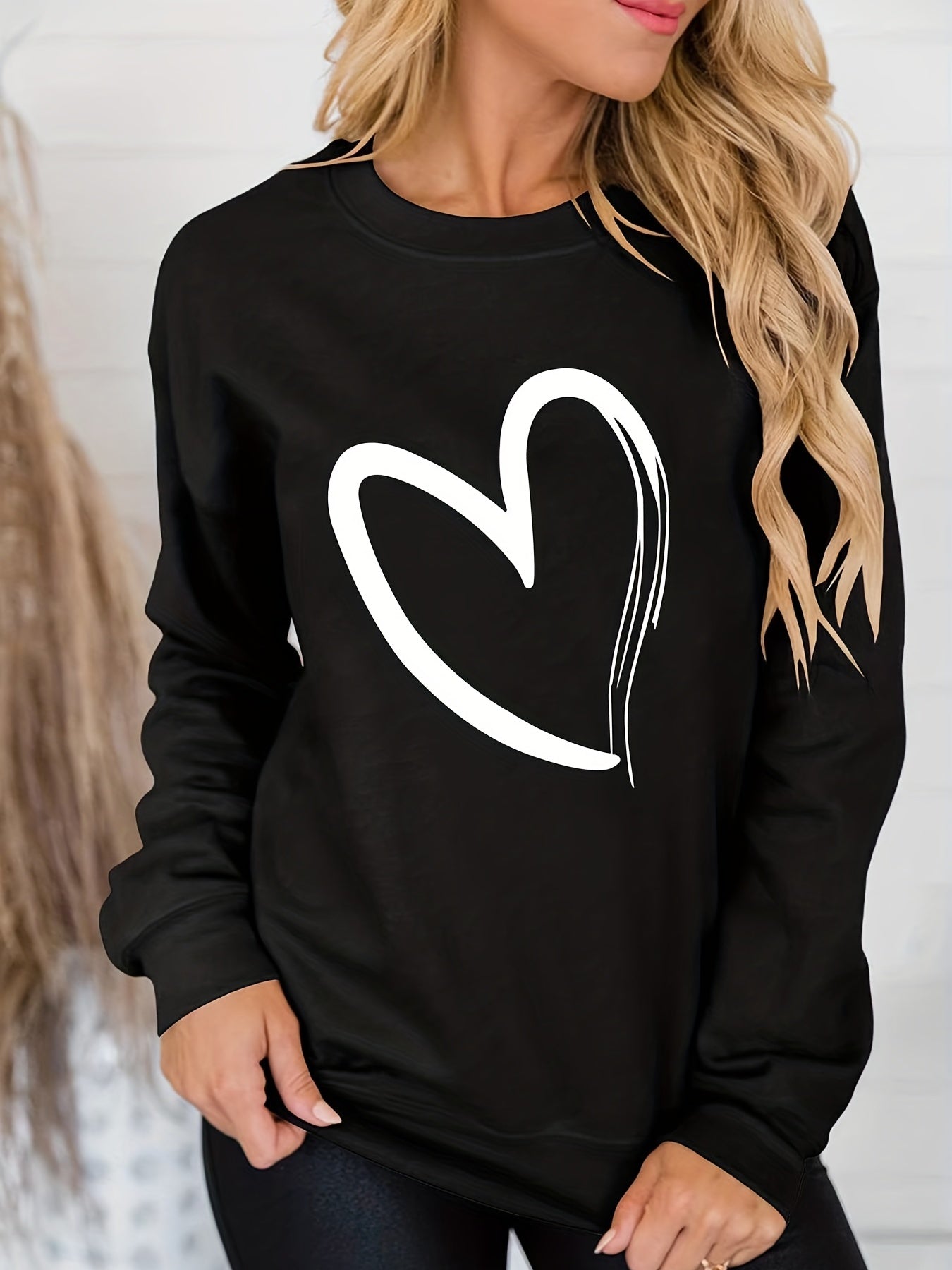 Heart Print Sweatshirt Crew Neck Long Sleeve Casual Top