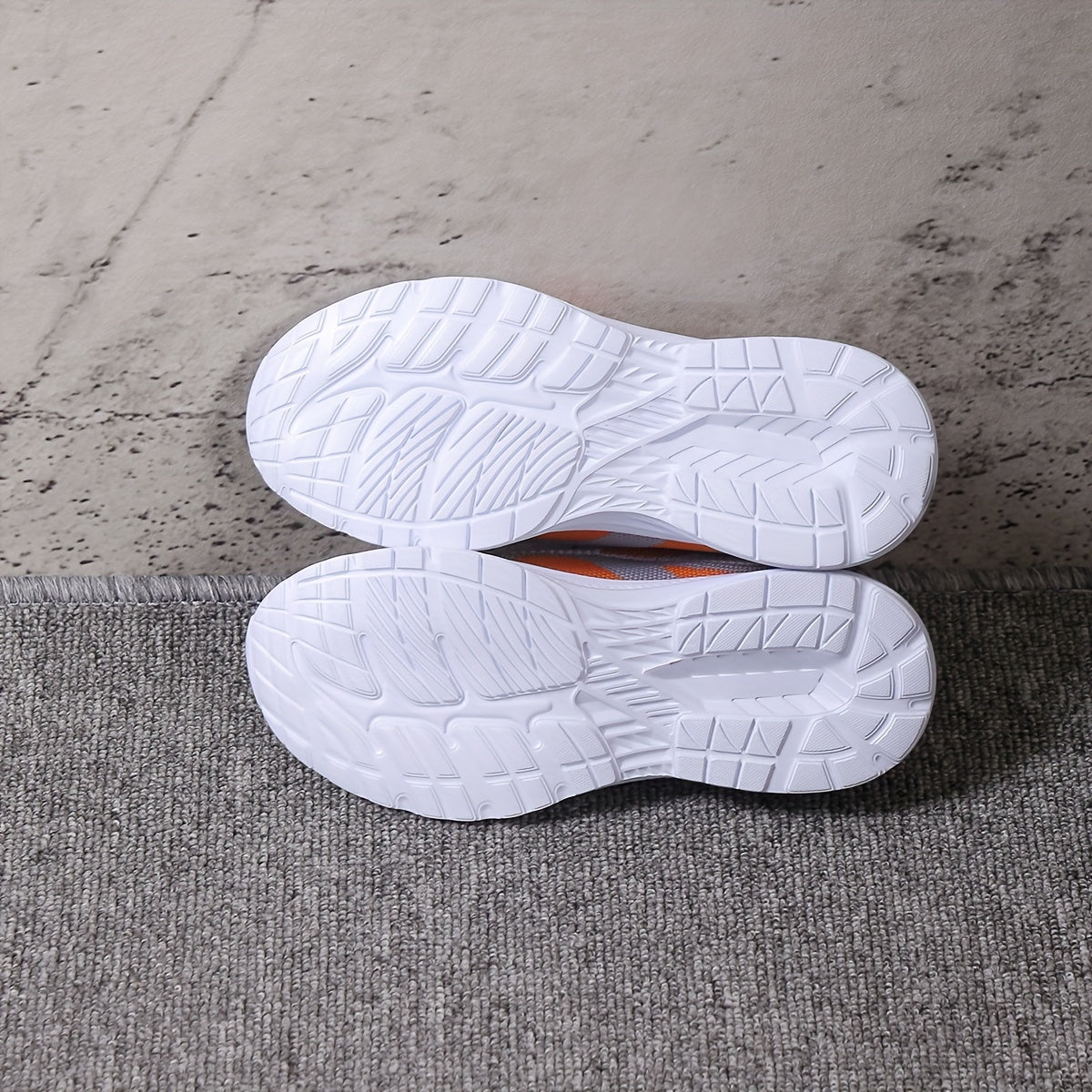 Breathable Shockproof Sports Shoes Lightweight Non slip Travel Walking Shoes