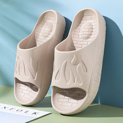 Men's Flame Pattern Cloud Slides Slippers Lightweight Non Slip Shoes