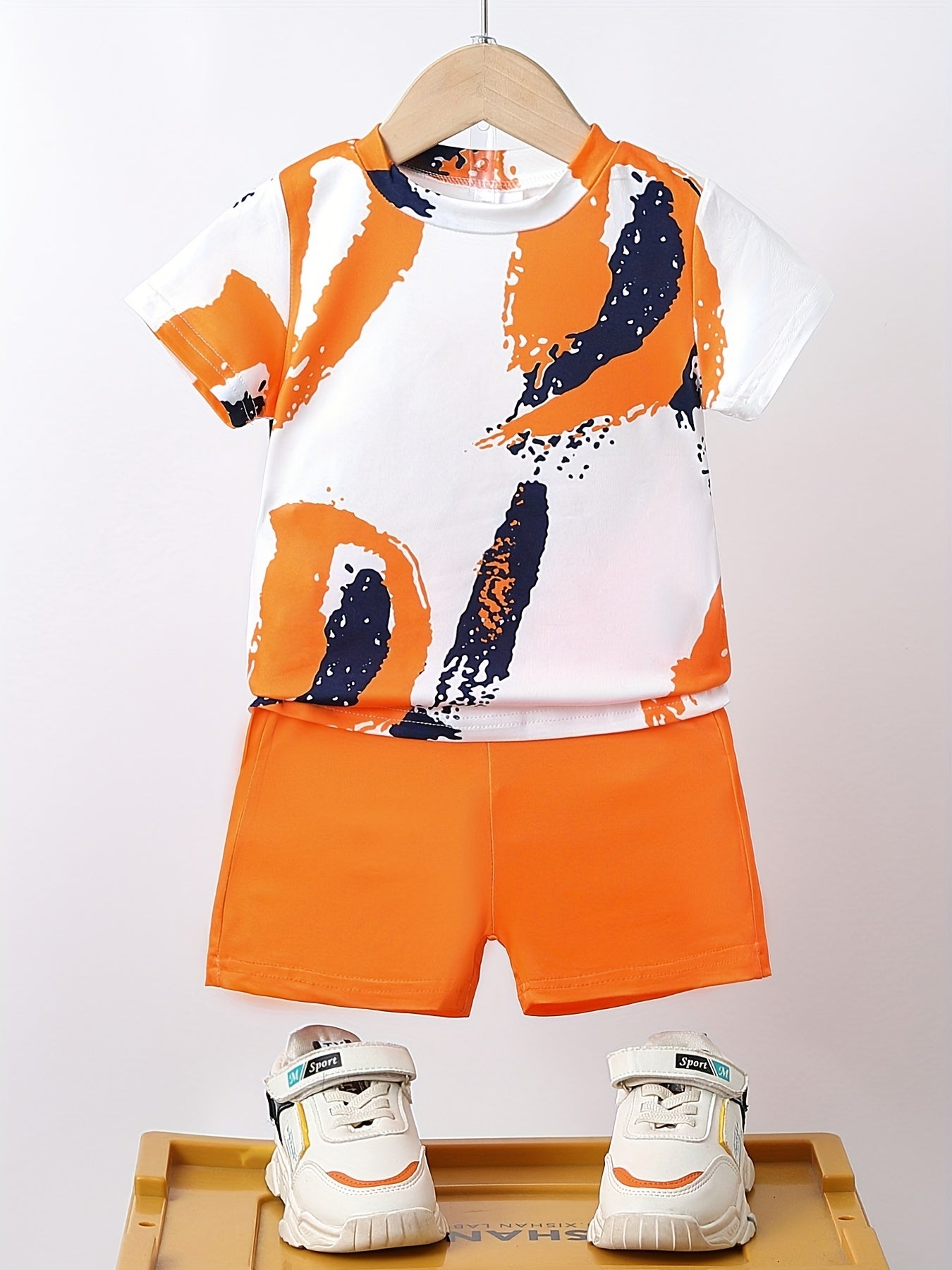 2pcs Baby Boys Graffiti T-shirt & Shorts Set for Summer