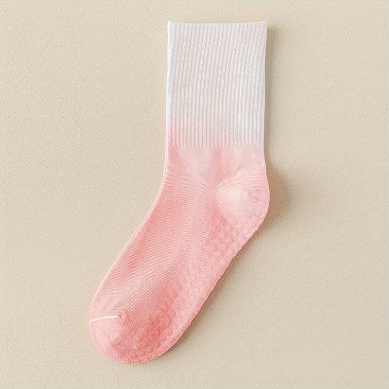Sporty Yoga Socks Ombre Non Slip Silicone Sweat Absorption Mid Calf Socks