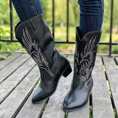 Women's Embroidered Point Toe Cowboy Boots