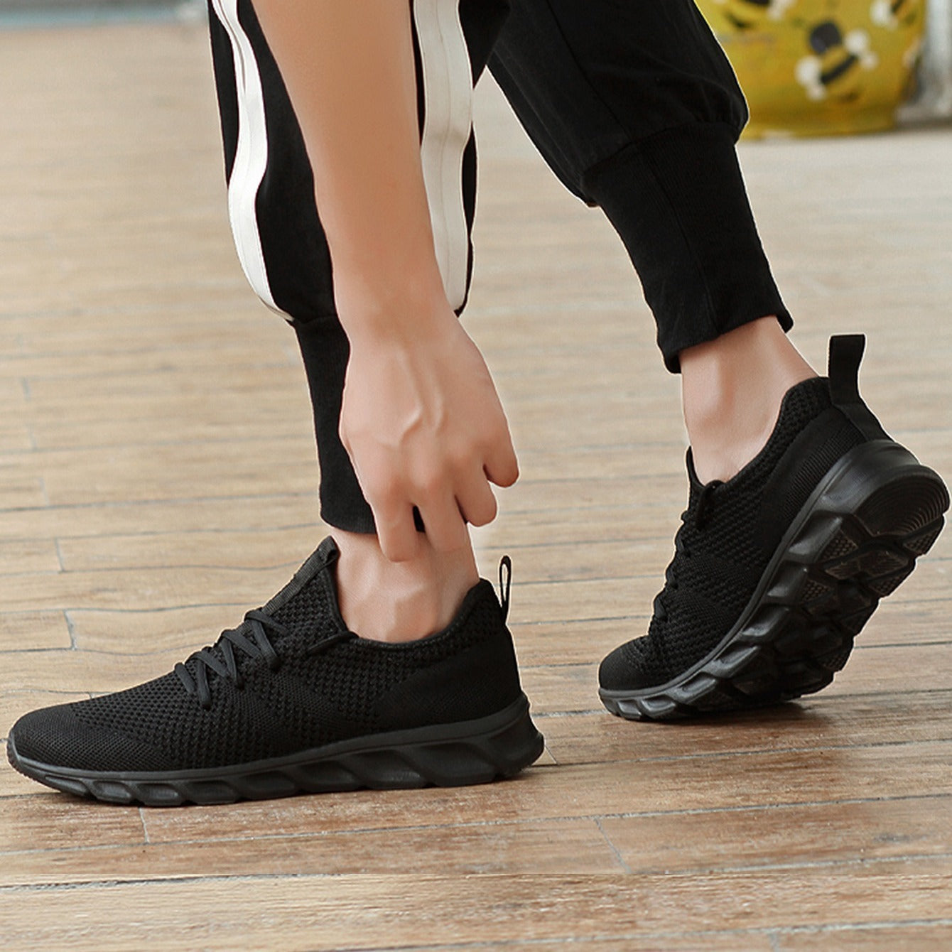 Men's Lightweight Running Shoes