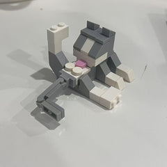Building Blocks Licking Cat Figurine Fun DIY Toy with 3 Cats
