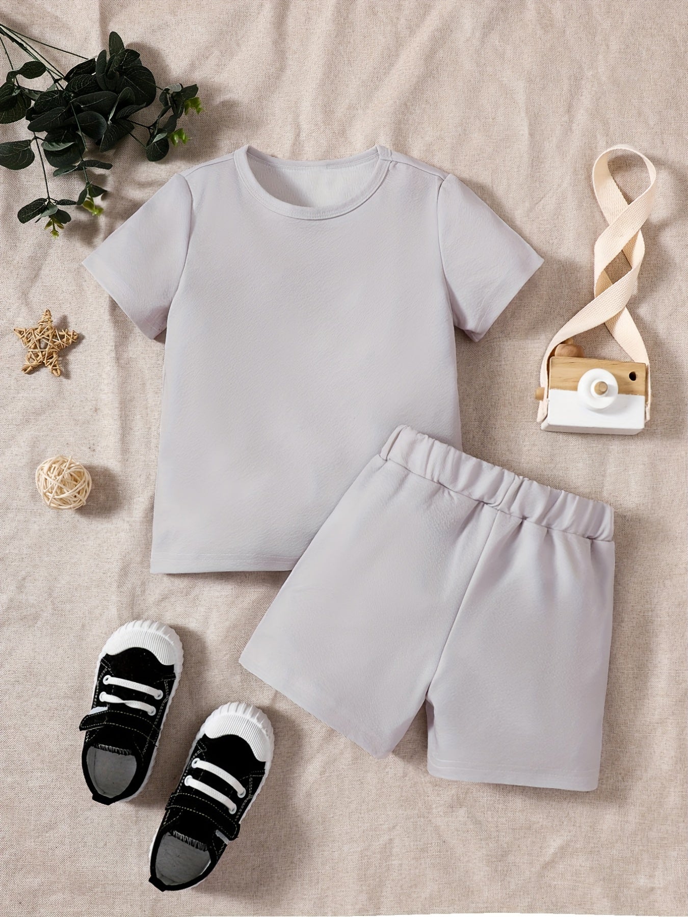 Boy's 2pcs T shirt & Shorts Set for Summer