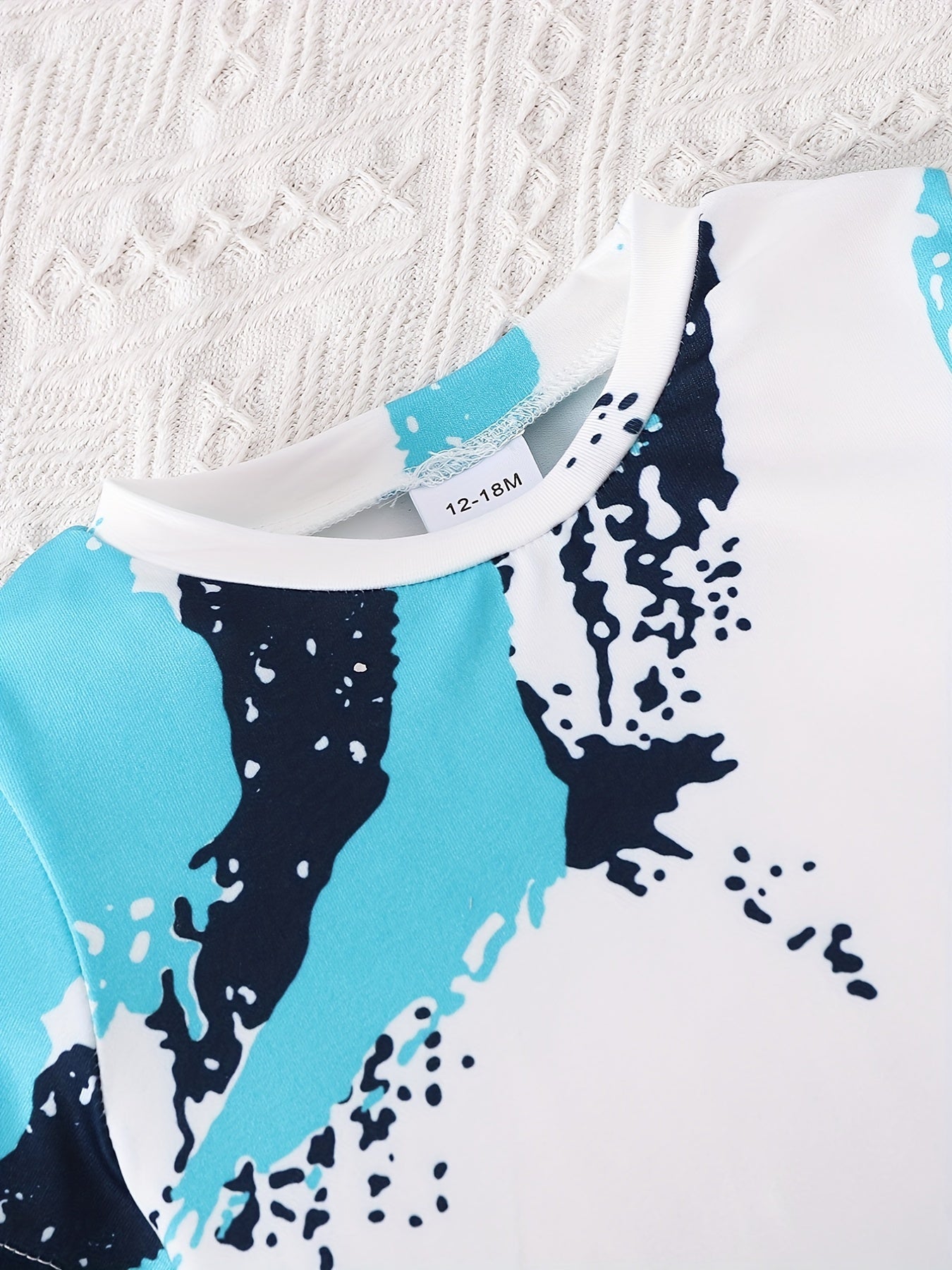 2pcs Baby Boys Graffiti T-shirt & Shorts Set for Summer