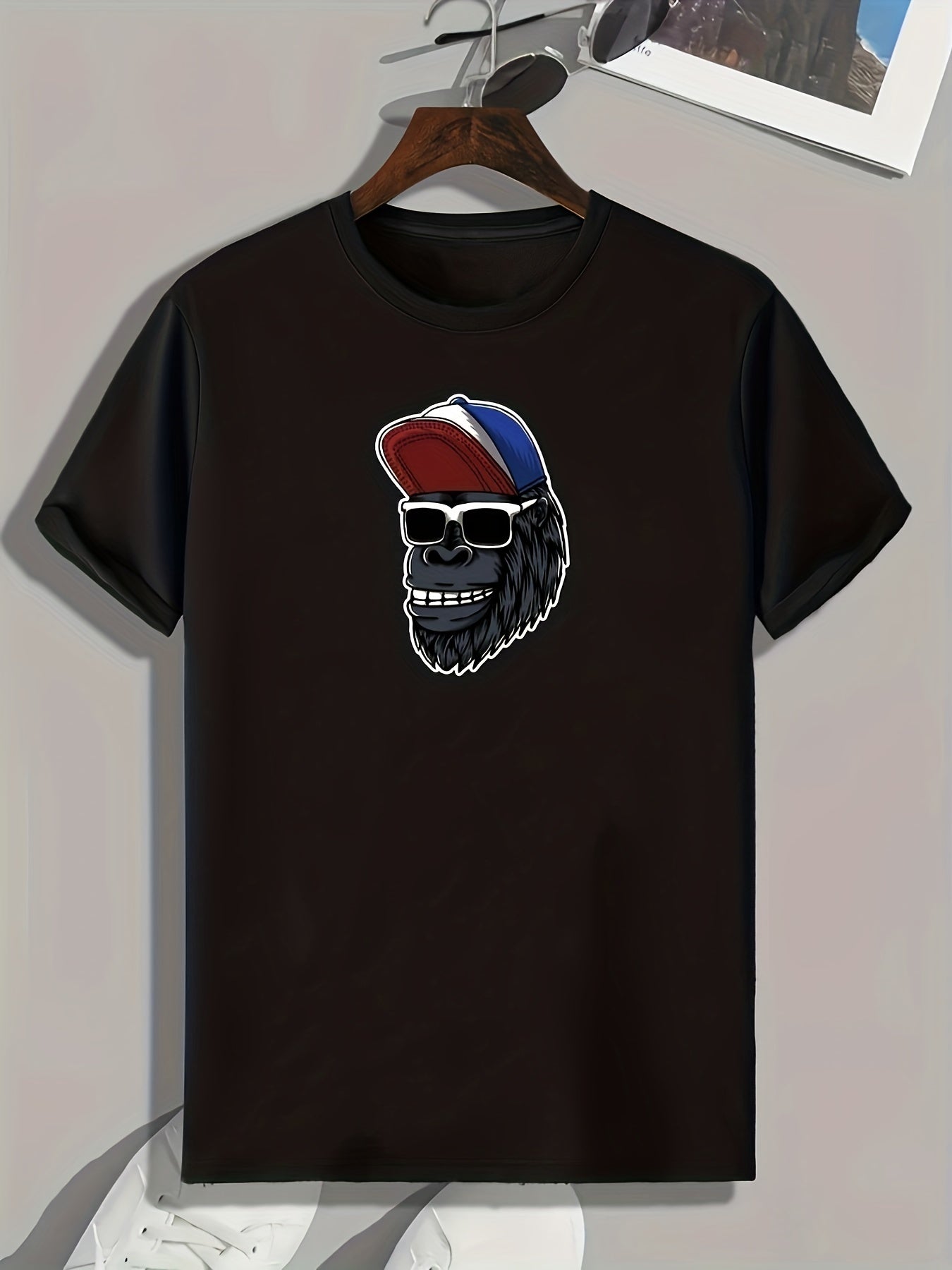 Chimp Print Men's Comfy T-shirt - Breathable Tee for Summer