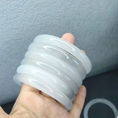 Jade Bracelet and Fashionable Jewelry Accessories for Women