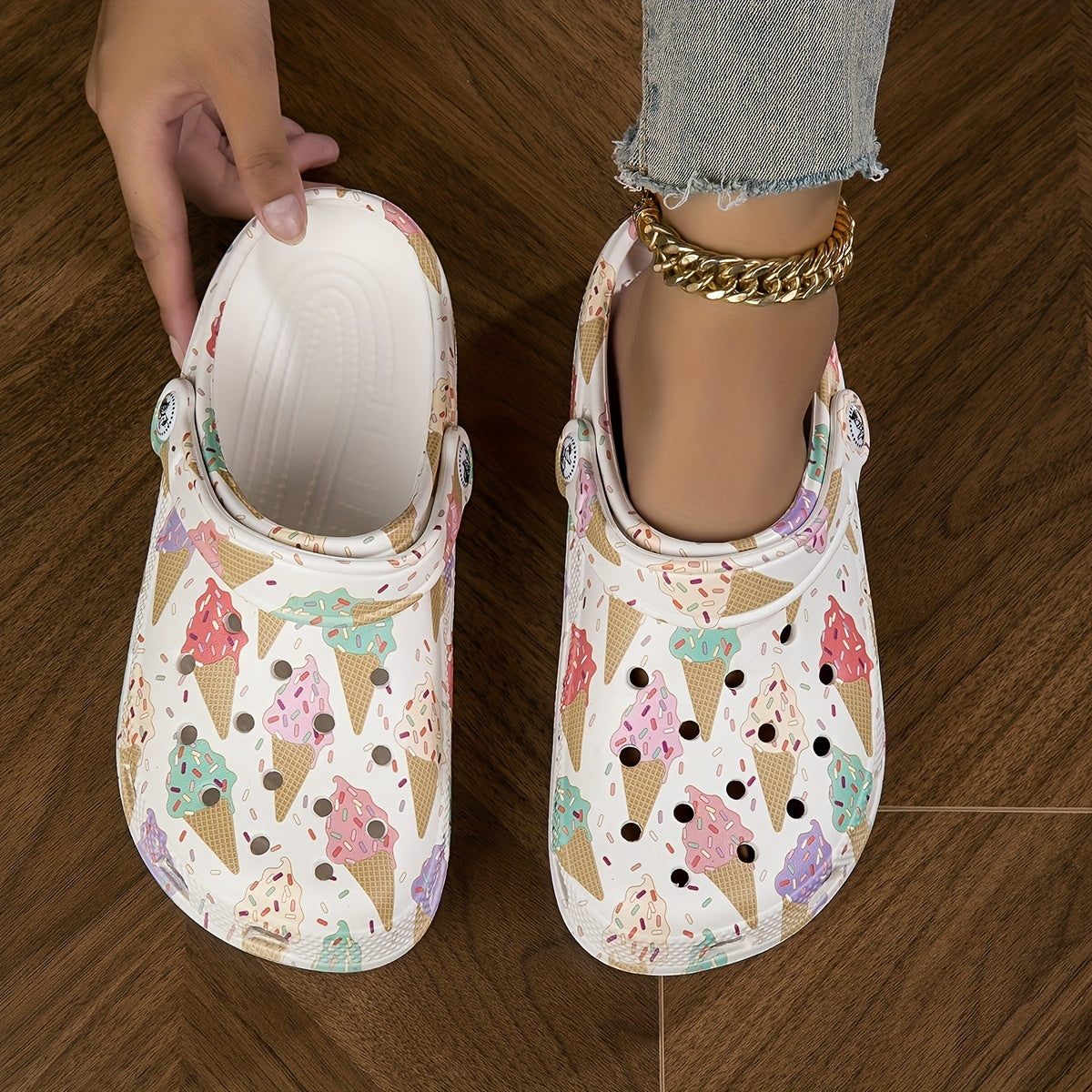 Women's Tie Dye Clogs Lightweight Soft Sole Garden Shoes