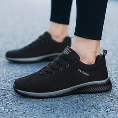 Men's Lightweight Breathable Running Shoes Soft Sole Sneakers