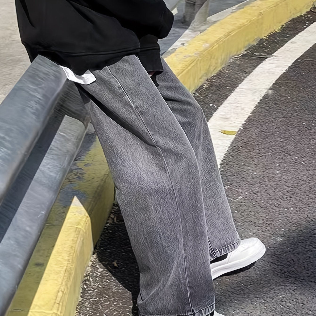 Men's Wide Leg Jeans Classic Loose Fit Denim Pants