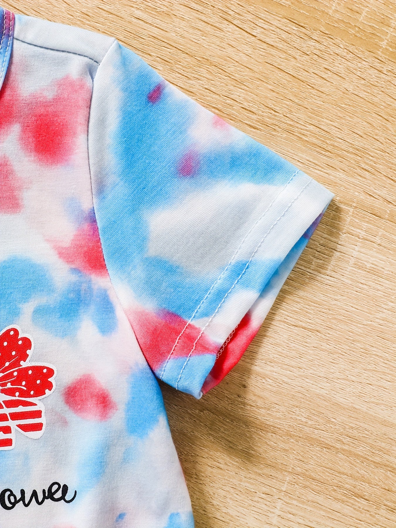 2pcs Toddler Girls Gesture Flowers Tie Dye T Shirts & Track Shorts Set