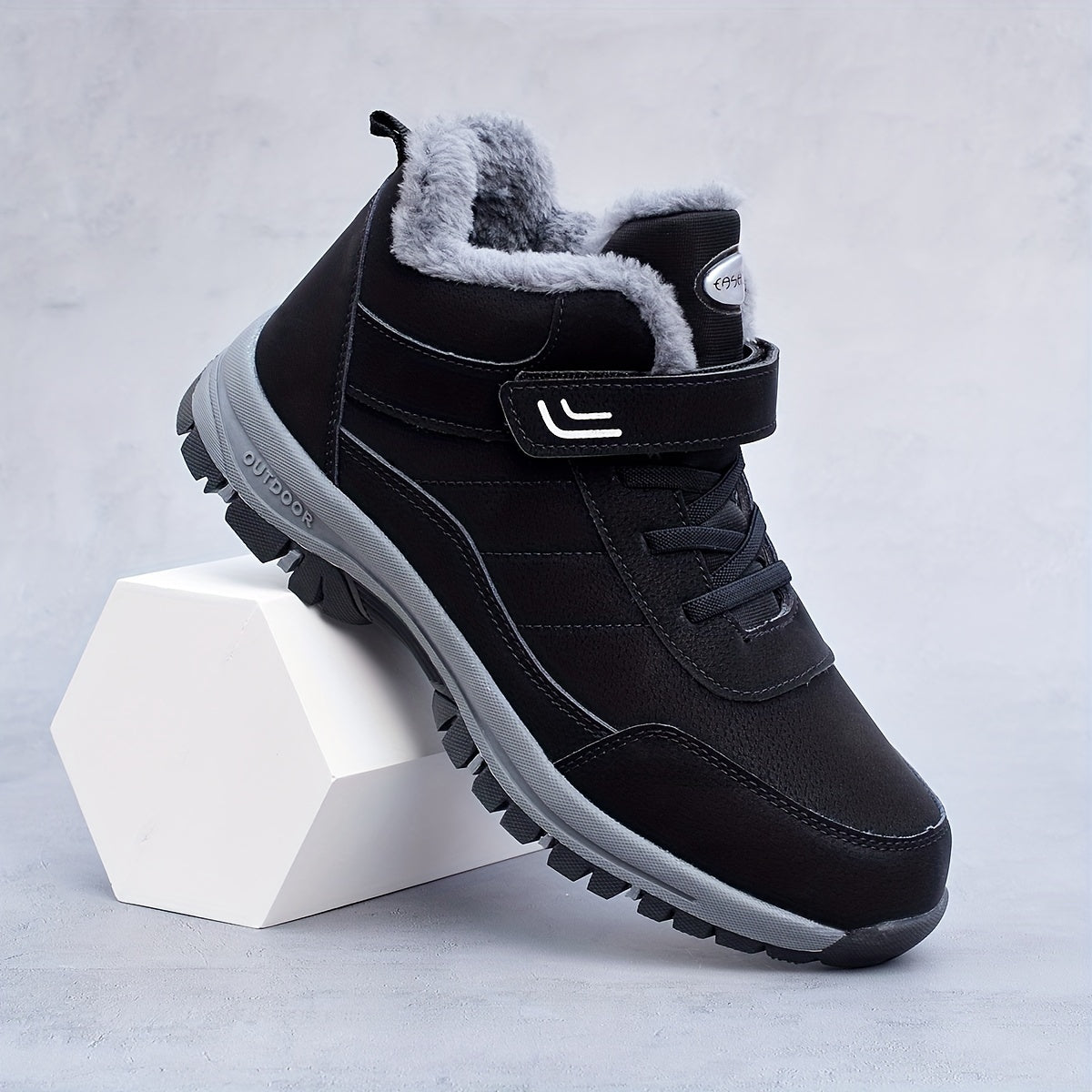 Non Slip Hiking Shoes Wear Resistant Shockproof Warm Camping Shoes