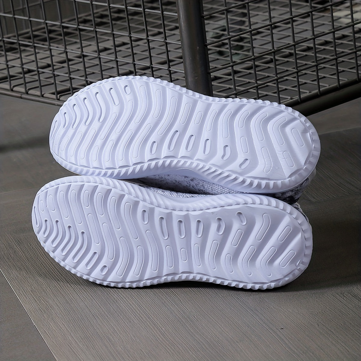 Women's Skull Pattern Slip On Sneakers Lightweight Shoes Halloween Shoes
