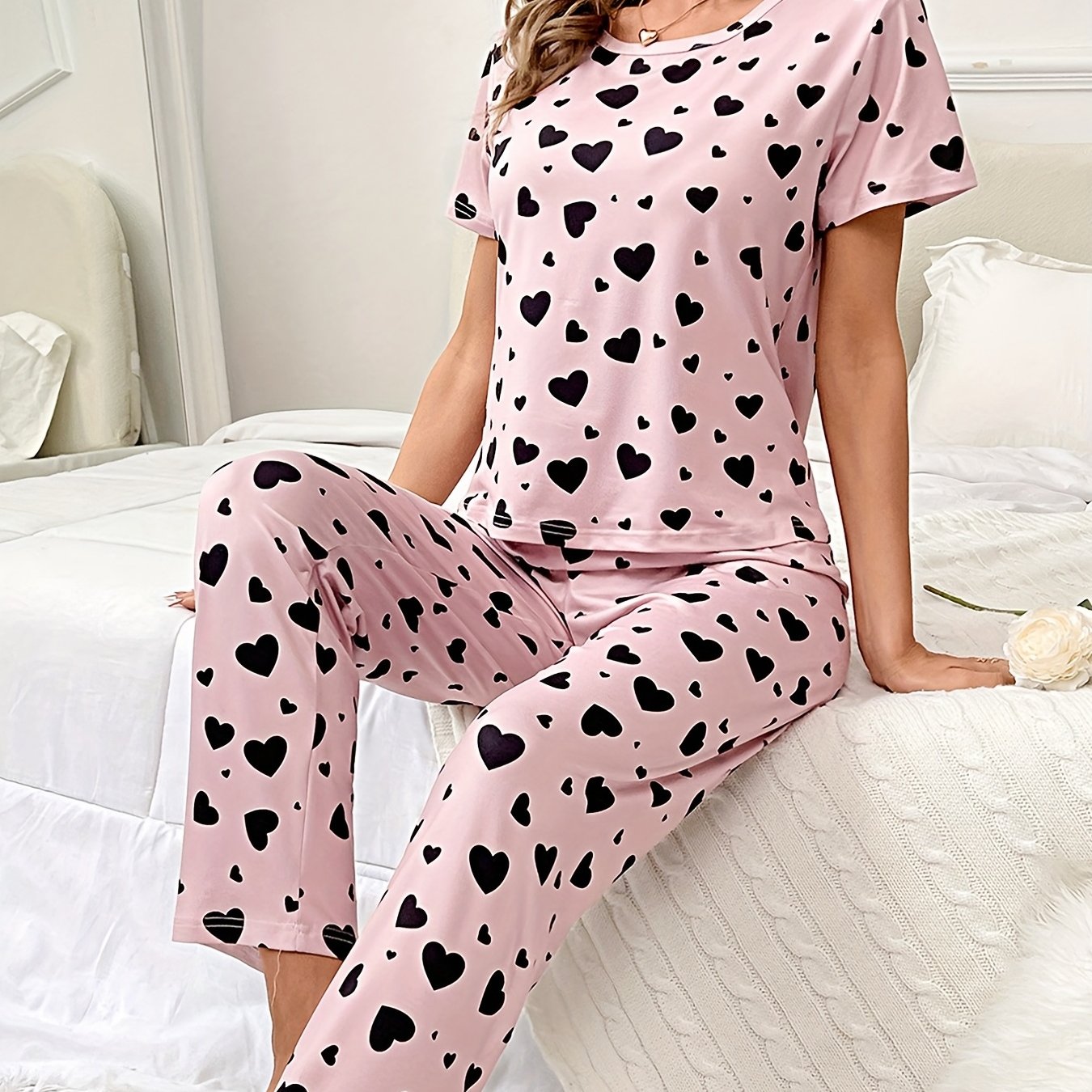 Heart Print Pajama Set Short Sleeve Top & Lounge Pants Women's Sleepwear
