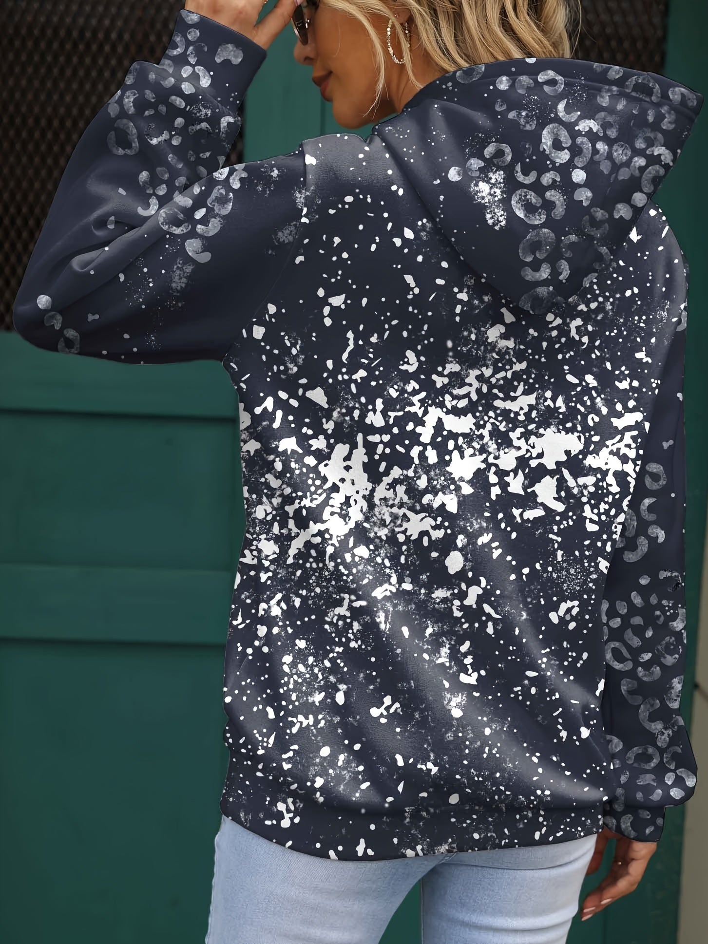 Cow Head Print Kangaroo Pocket Hoodie Long Sleeve Hoodies